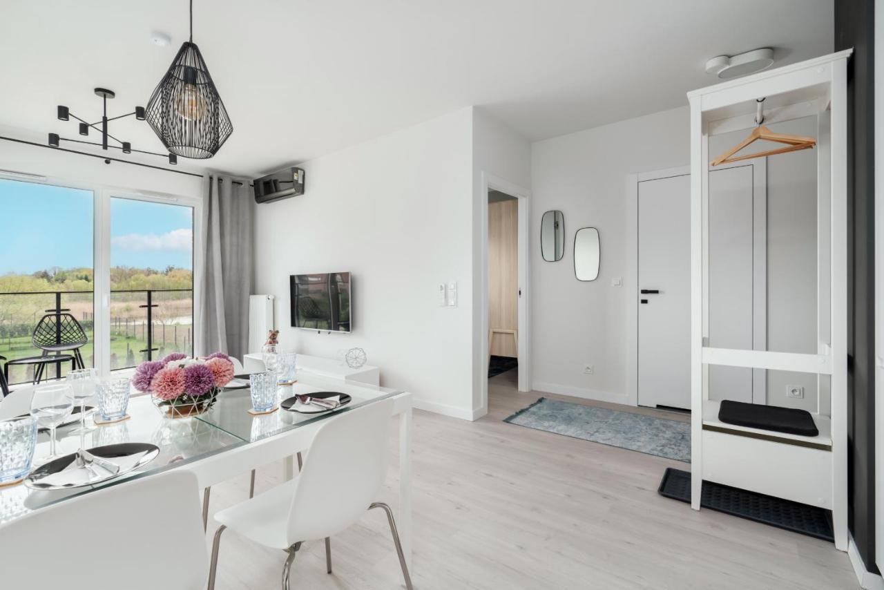 Stara Cegielnia Lake View Apartment By Renters Prestige Posen Exterior foto